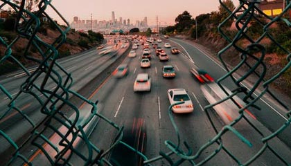 荷兰没想到，中国把美国打怕了，听指令强抢中资后