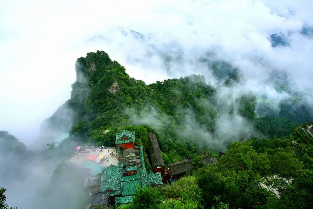 武当山，你到底有几种颜色?