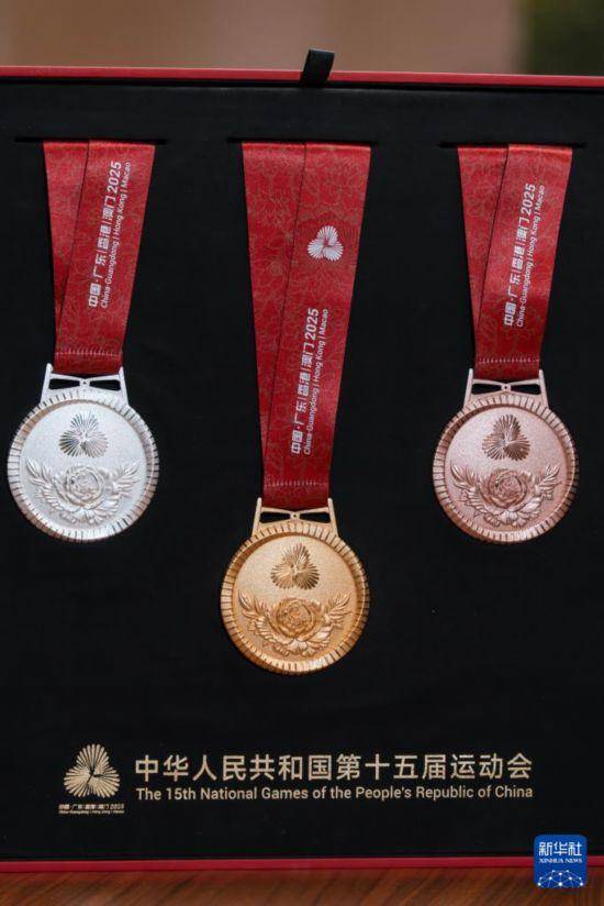 香港故事丨全运会奖牌“同心跃”闪耀“香港心意”